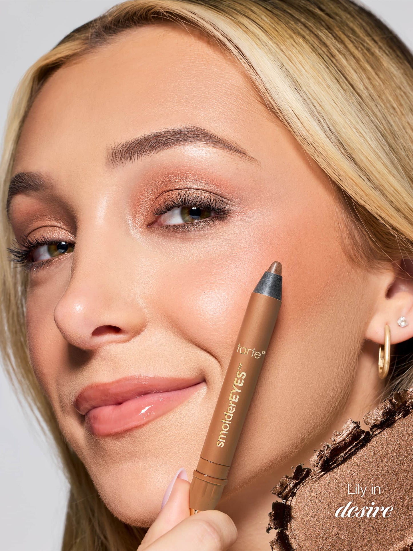 smolderEYES™ shadow liner