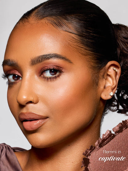 smolderEYES™ shadow liner